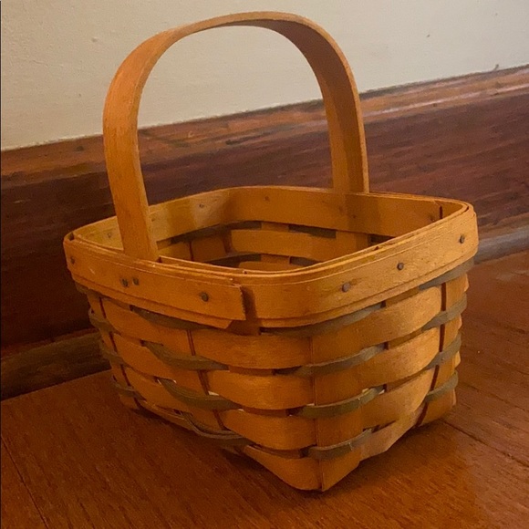 New Green & Tan Brown Handwoven Longaberger Basket - Picture 9 of 9